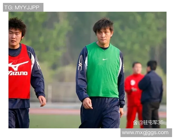 球星热爱足球的激情瞬间展现他们对这项运动的深沉热情与不懈追求