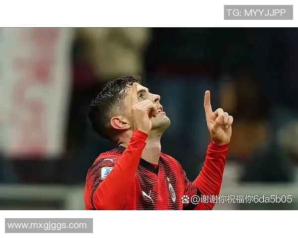 足球巨星赛场落泪瞬间引发热议展现拼搏背后真实情感